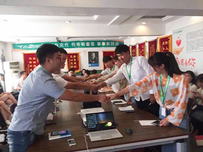 塔孜丨第一屆辯論賽——唇槍舌戰(zhàn)，言思角逐，巔峰對決！